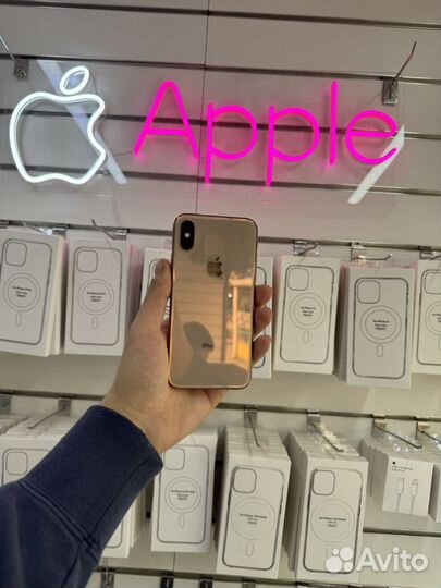 iPhone Xs, 64 ГБ