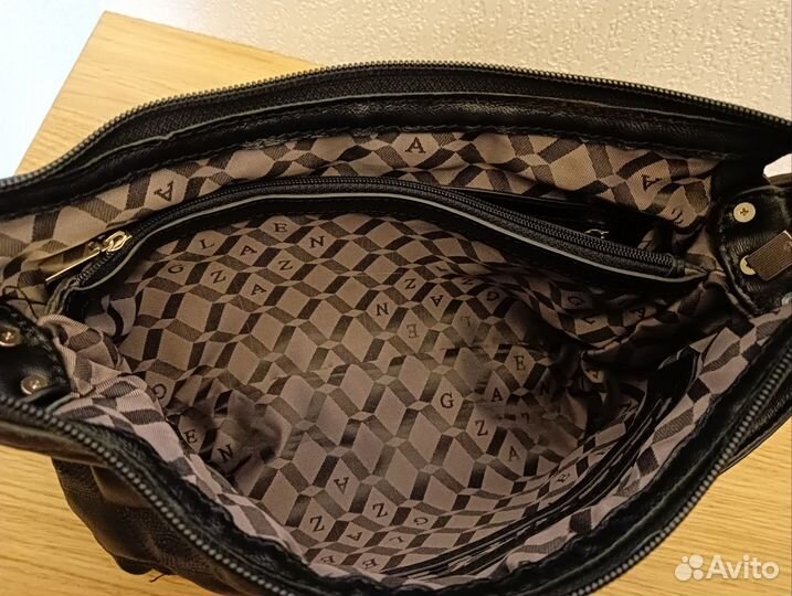 Кожаная женская сумка Eleganzza