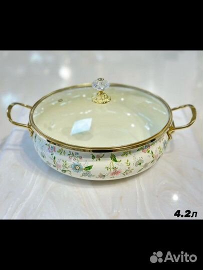 Набор эмалированных кастрюль