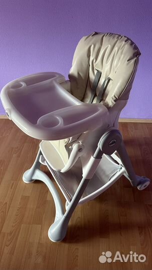 Стульчик для кормления cam