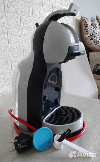 Кофемашина капсульного типа Dolce Gusto Mini Me