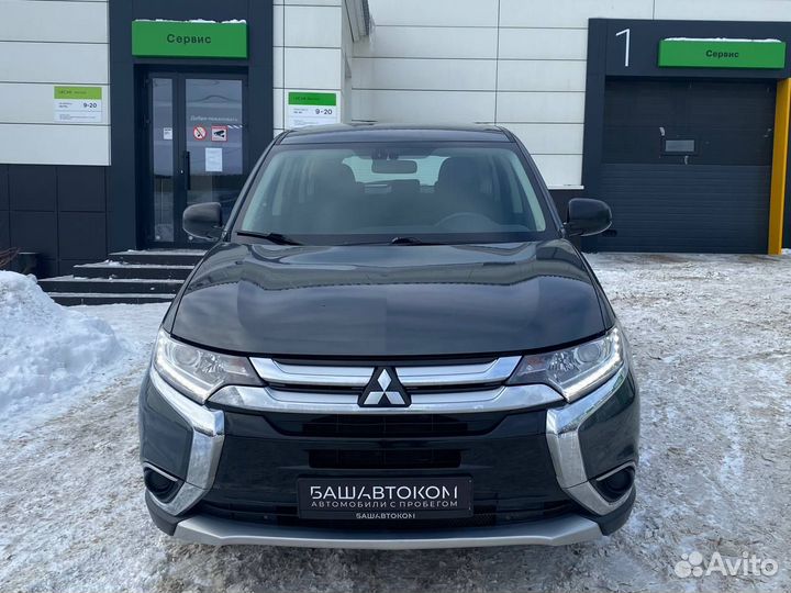 Mitsubishi Outlander 2.0 CVT, 2017, 60 575 км