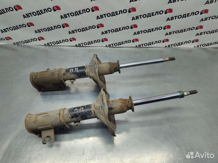 Стойки передние Mitsubishi Lancer 7 (CB1A) 1993 г