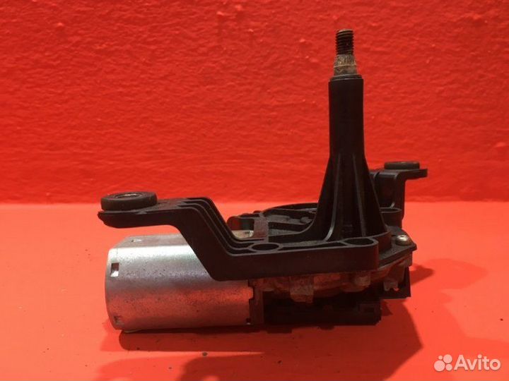 Моторчик стеклоочистителя задний Opel Zafira B