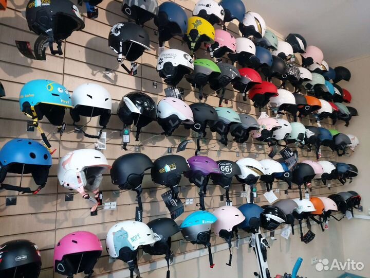 Шлем горнолыжный