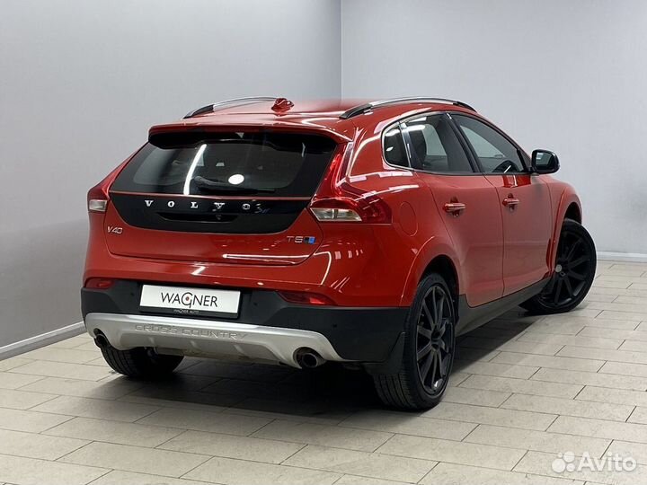 Volvo V40 Cross Country 2.0 AT, 2017, 101 620 км