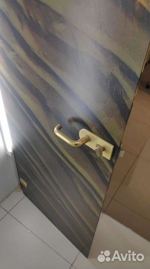 Межкомнатные двери (закалённое стекло) Разные разм