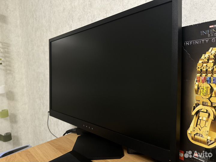 Mонитоp HP omen 25