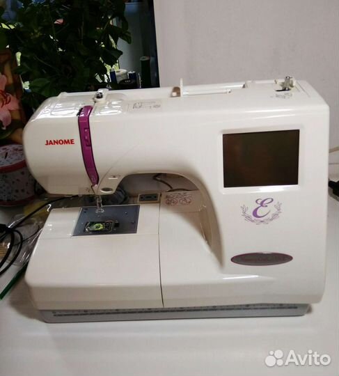 Вышивальная машина Janome memory craft 350e