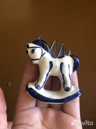 Статуэтка фарфор Шекма Гжель (лошадка)