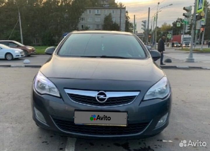 Opel Astra 1.6 МТ, 2013, 125 000 км