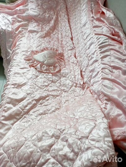 Шелковый комплект: покрывало, шторы, наволочки