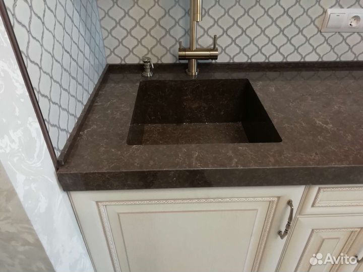 Столешница из искусственного камня