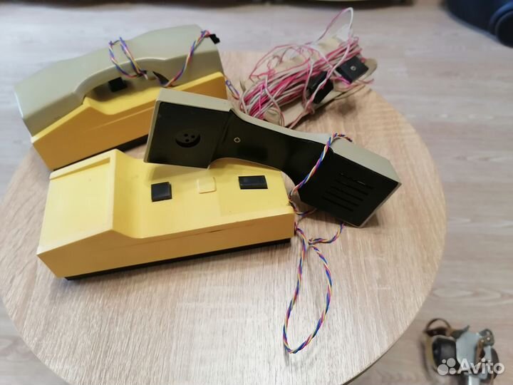 Ретро-игра для детей, Телефонная связь