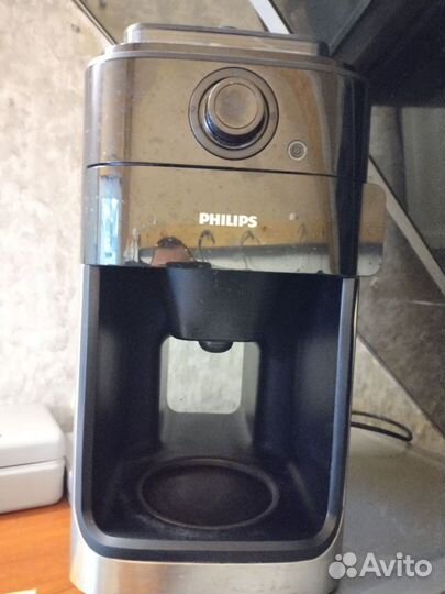 Кофемашина Phillips HD 7761
