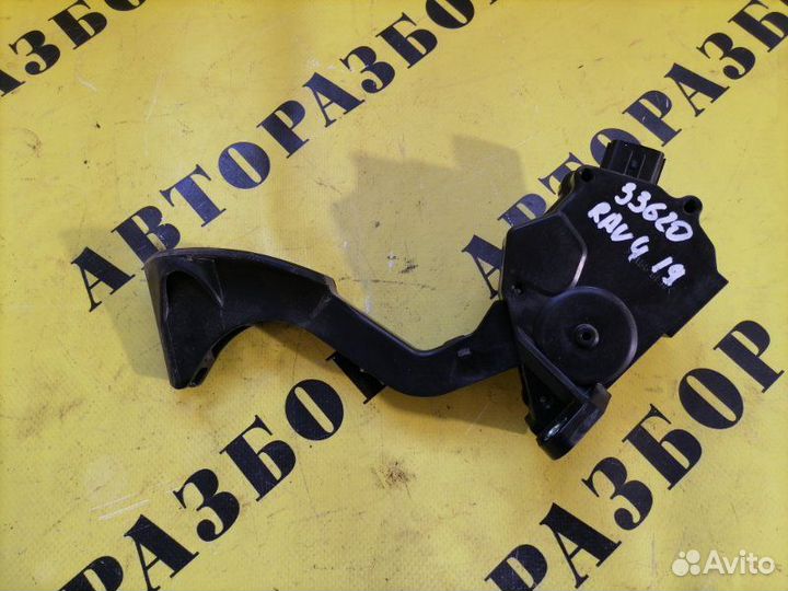Педаль газа Toyota Rav4 40 2013-2019 2.0 3ZR FE