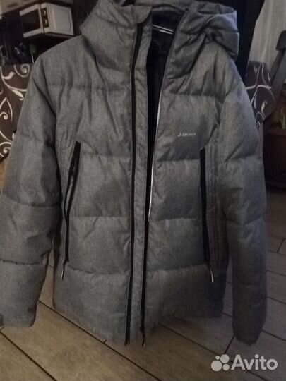 Продам зимнюю куртку на подростка