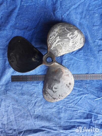 Винт для лодочного мотора 400 мм