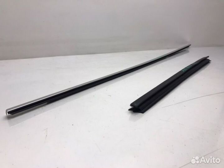 Молдинг на дверь задний левый Bmw 5-Series E60 3.0