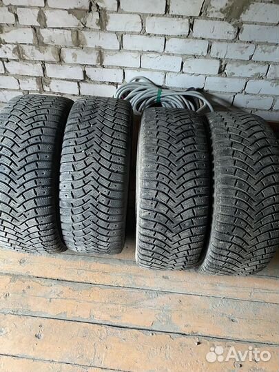 Michelin Latitude X-Ice North 205/55 R18 104T