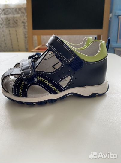 Сандали детские