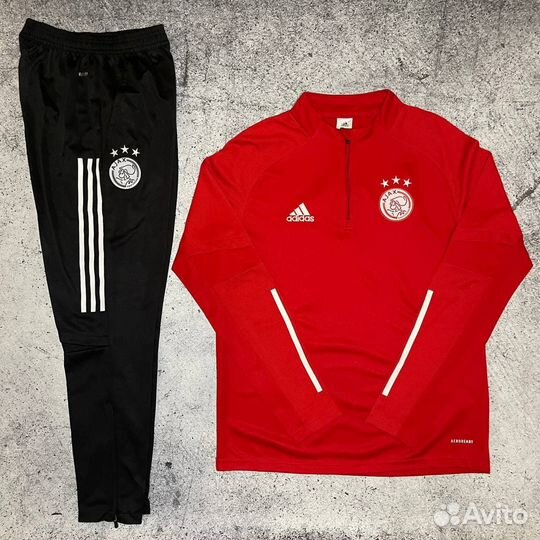 Клубный футбольный костюм 2020 / 2021