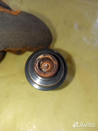 Форсунка топливная Nissan Bluebird U14 SR18DE 1998