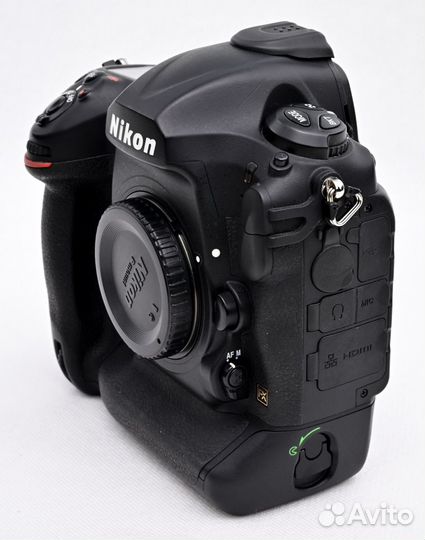 Nikon D5 (Dual XQD slots) с пробегом 199685 кадров