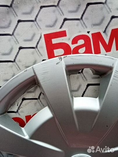 Колпак колеса Toyota Avensis