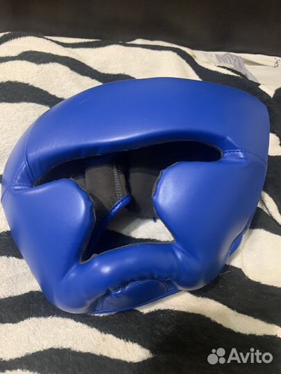 Шлем и перчатки