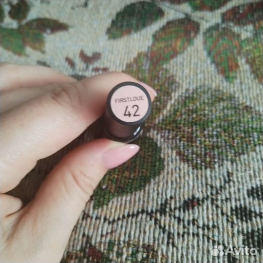 Уф лампа, кисти, лаки