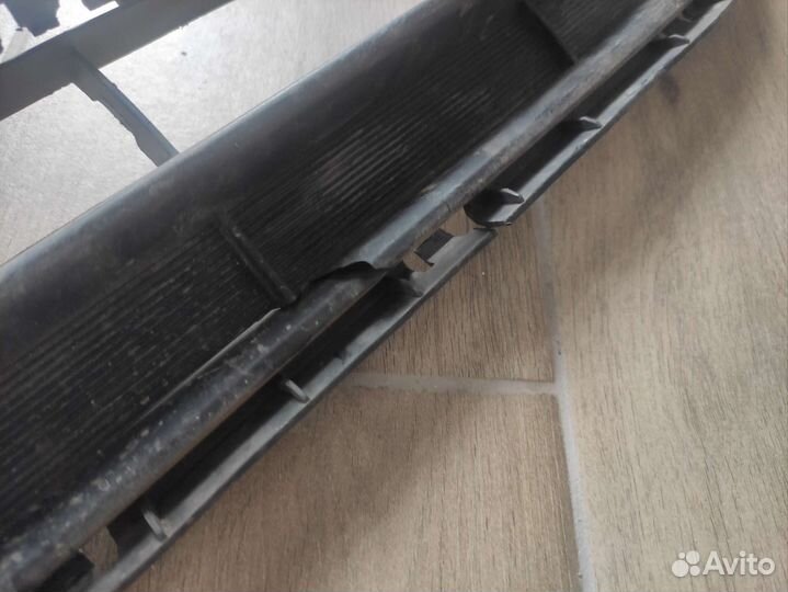 Решетка пепеднего бампера Haval F7