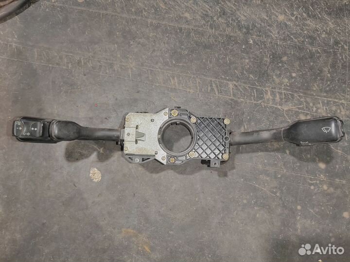 Подруливой переключатель(гитара) audi A8 D2