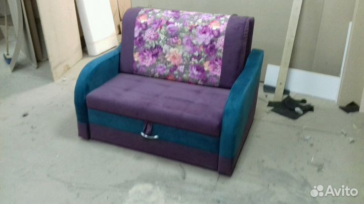 Перетяжка мягкой мебели,Мебель под заказ,для Кафе