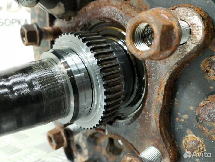 Полуось моста задний левый Toyota Land Cruiser