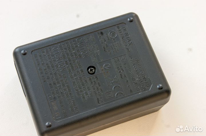 Зарядное устройство Pentax D-BC109