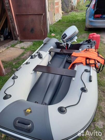 Лодка Ривьера 3200ск