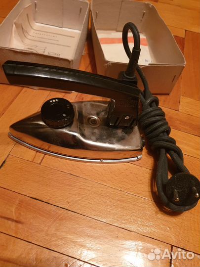 Утюг электрический СССР новый 1991г