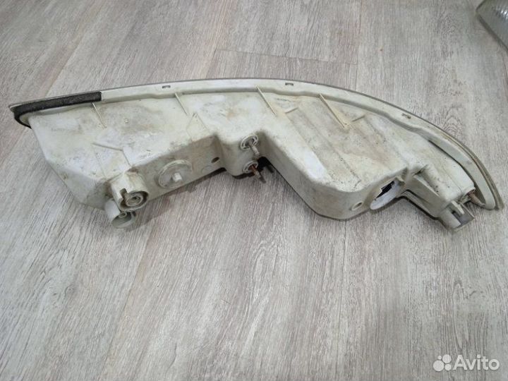 Указатель поворота левый Nissan Almera classic