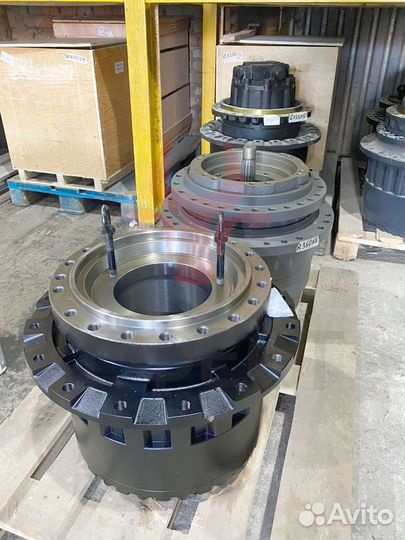 Бортовой редуктор Doosan DX520LC 14608847