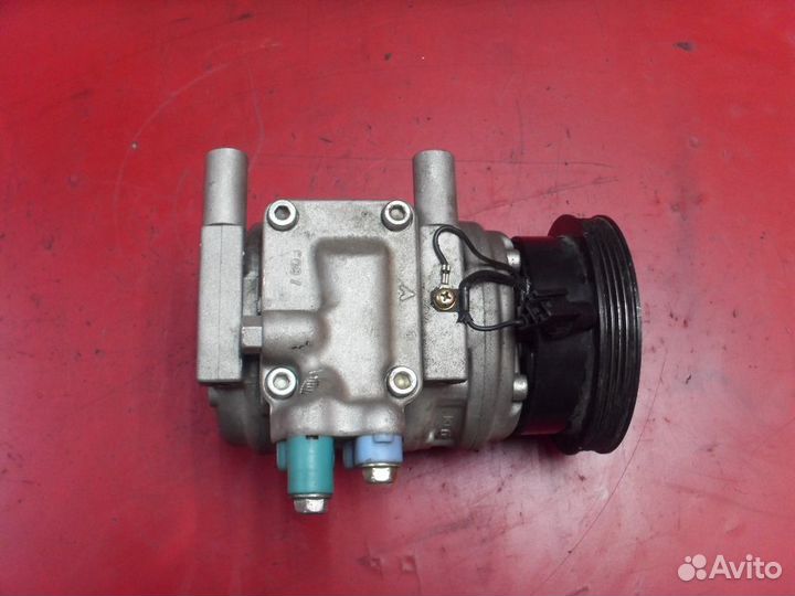 Компрессор кондиционирования 977012E400 Sportage 2