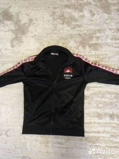 Кофта unaffected