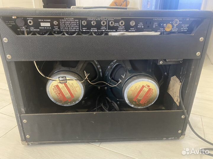 Комбоусилитель Fender Super Twin Reverb