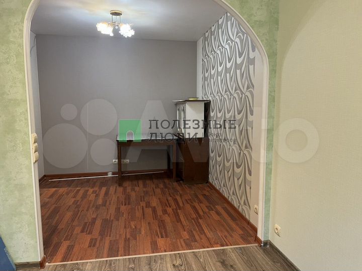 2-к. квартира, 30 м², 2/5 эт.