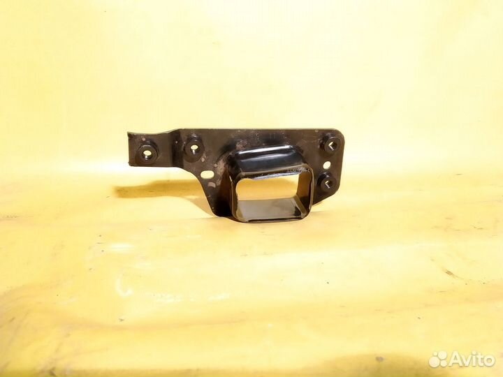 Кронштейн лонжерона передний левый VW Polo поло 5
