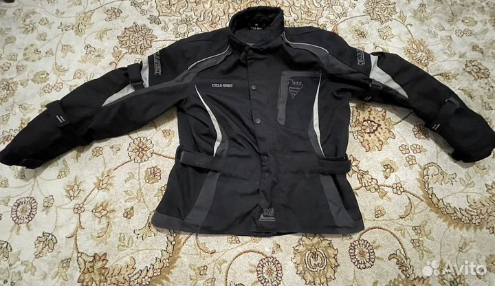 Костюм мужскойдля катания на снегоходе