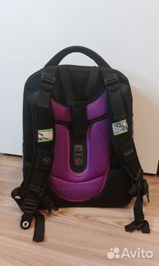 Рюкзак школьный для девочки Hummingbird