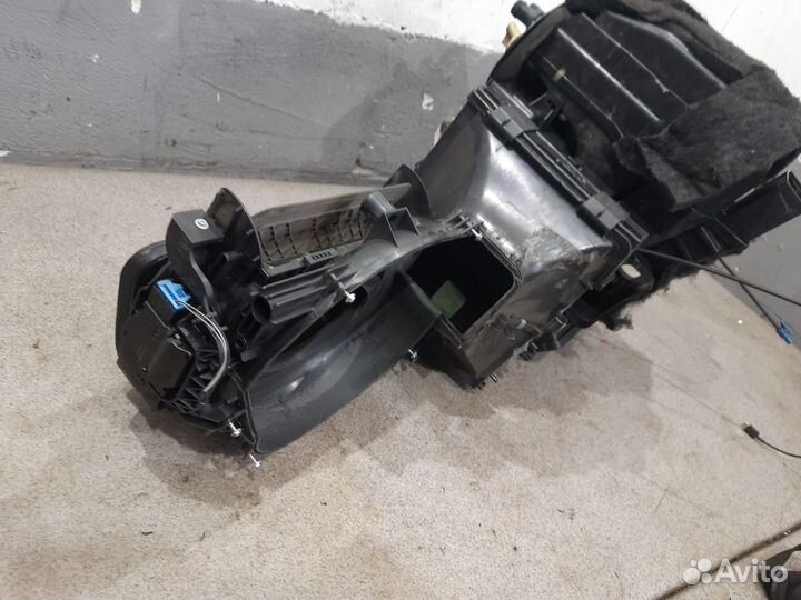 Корпус печки в сборе для Skoda Rapid VW Polo sedan