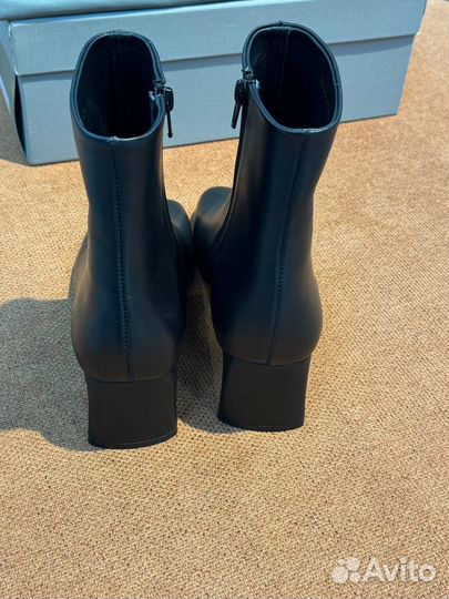 Ботильоны женские Balenciaga