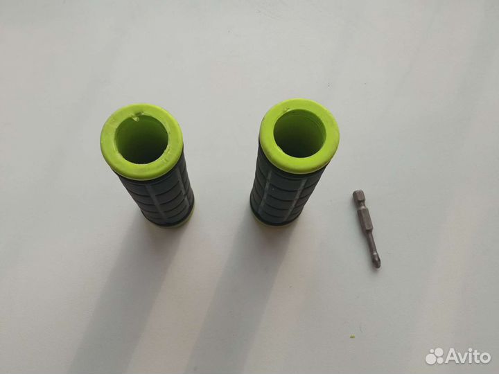 Втулка задняя, спицы, грипсы. педали